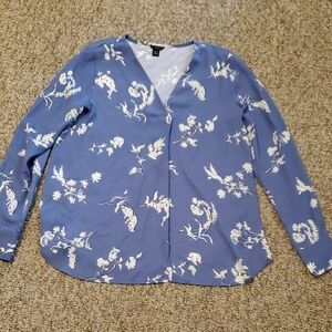 Ann Tayloe Floral Blue Women's V Neck Top
